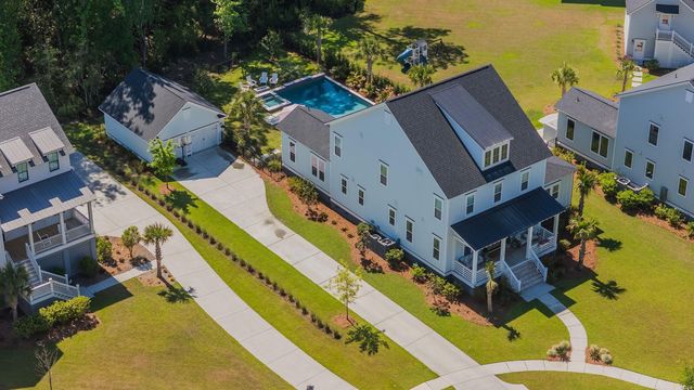 1699 Crab Bank Dr, Mount Pleasant, SC 29466