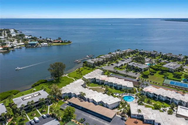6300 Flotilla Dr #107, Holmes Beach, FL 34217