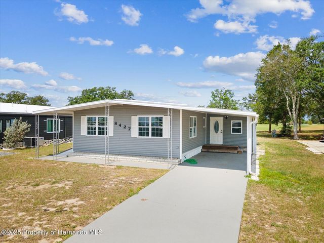 8427 Weatherford Ave, Brooksville, FL 34613