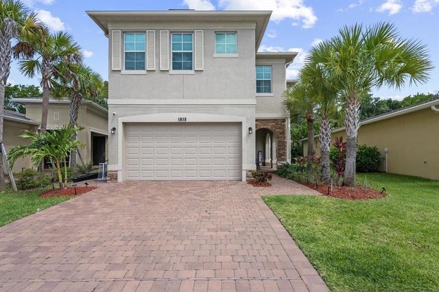 1813 NW Cataluna Cir, Port Saint Lucie, FL 34986