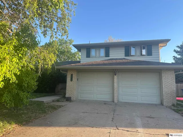 2216 E  8th St, Fremont, NE 68025