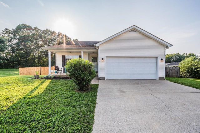 900 Captains Ct, Bowling Green, KY 42103