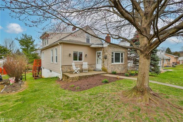 407 S  22nd St, Allentown, PA 18104