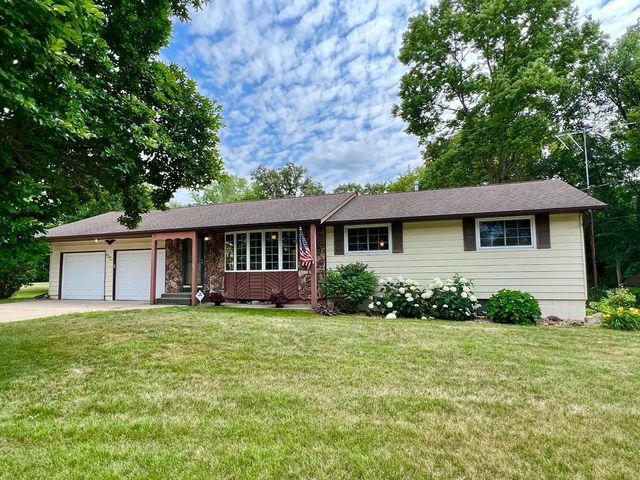 147 Cannon View Dr, Red Wing, MN 55066