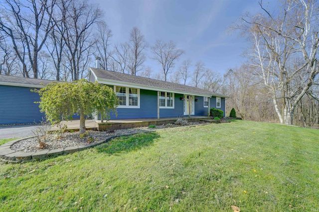 1247 S  Golden Lake Rd, Angola, IN 46703