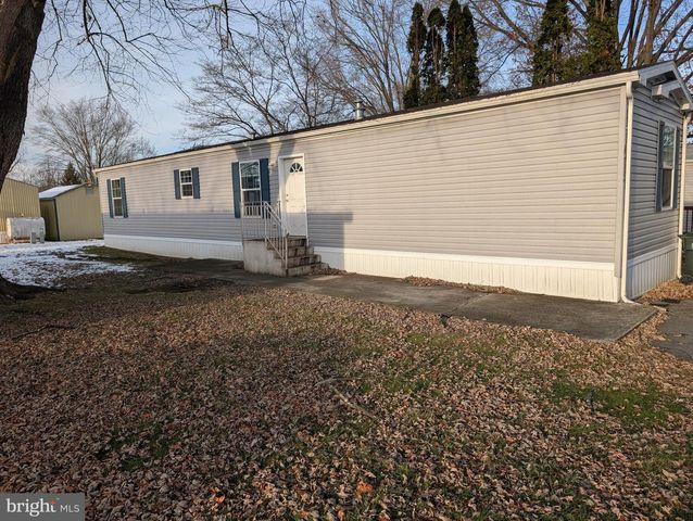 415 Wren Ct, Mechanicsburg, PA 17050