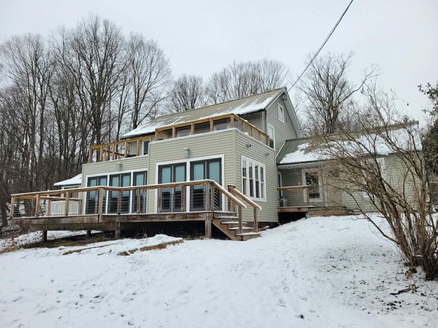 14 N  Leverett Rd, Leverett, MA 01054