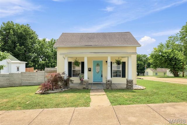 319 W  Miller St, De Soto, MO 63020