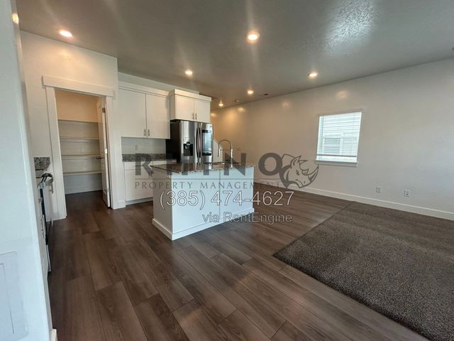 352 E  1850 N #13, North Ogden, UT 84414