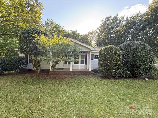400 Archibald Rd, Concord, NC 28025