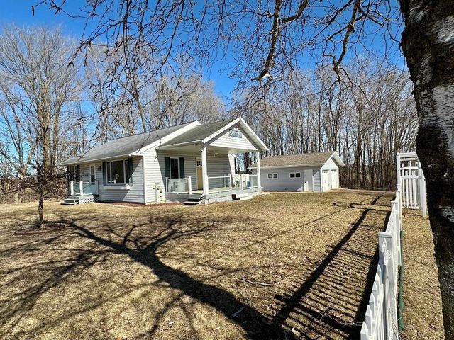 W10690 Geider Rd, Gresham, WI 54128