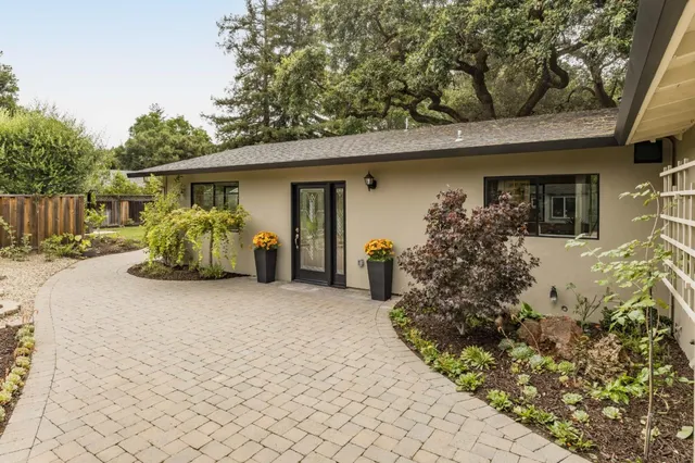829 Matadero Ave, Palo Alto, CA 94306