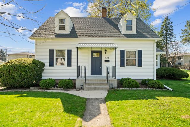 523 W  Harrison St, Belvidere, IL 61008