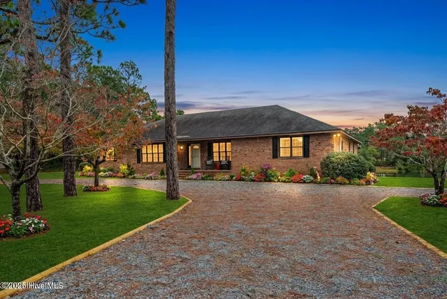 949 Eden Drive, Southport, NC 28461