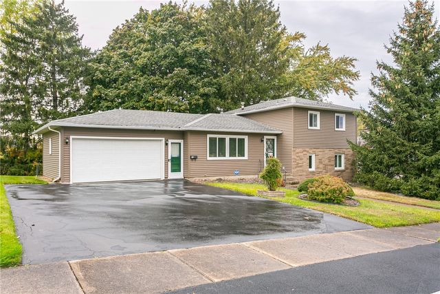 29 Governor Ter, Rochester, NY 14609