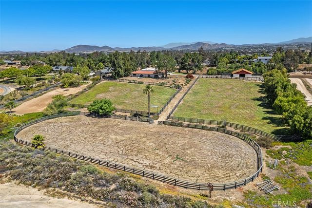 35820 Pauba Rd, Temecula, CA 92592