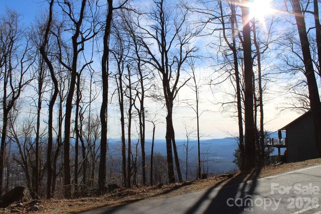 58 White Oak Mountain Rd, Columbus, NC 28722