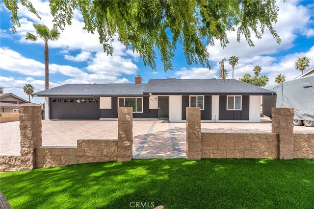 6224 Eucalyptus Dr, Highland, CA 92346