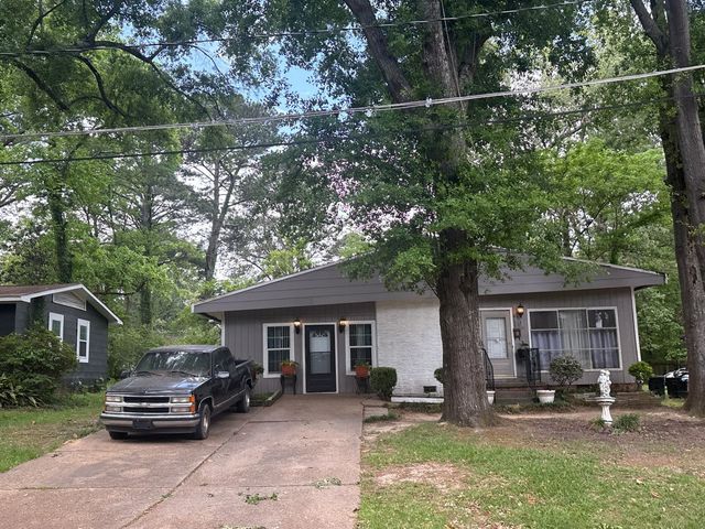 4135 Carol Dr, Jackson, MS 39206