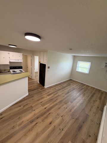 6176 Bayer Cir #14, Carterville, IL 62918