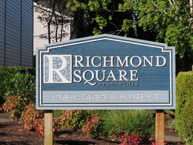1400 E St, Independence, OR 97351