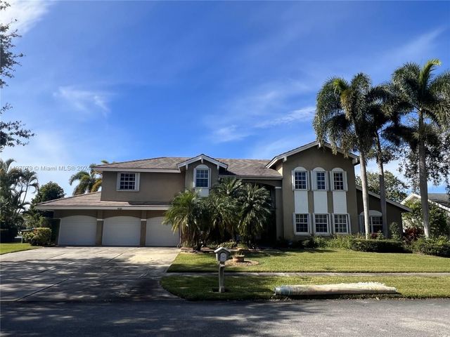 620 NW 204th Ave, Hollywood, FL 33029