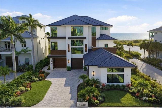 6100 Court ST, Fort Myers Beach, FL 33931