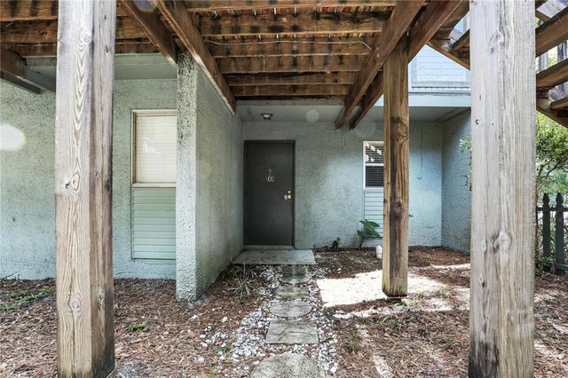 611 SW 75th St #101, Gainesville, FL 32607