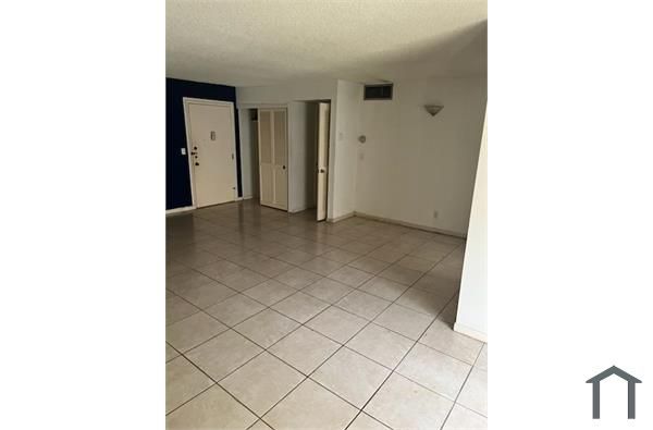 4047 NW 16th St #104, Fort Lauderdale, FL 33313