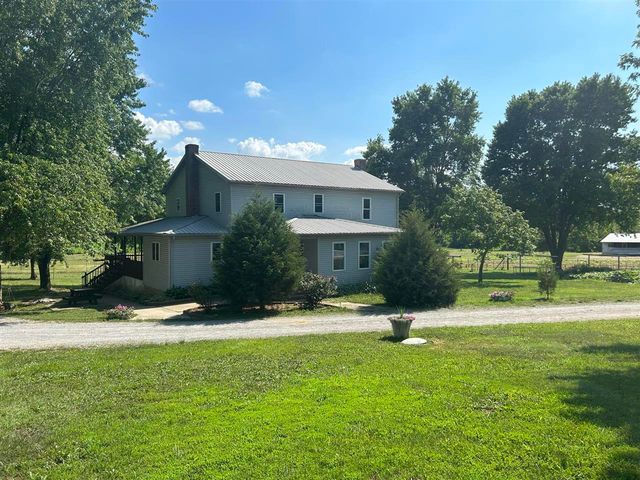 1384 Valley View Rd, Marion, KY 42064