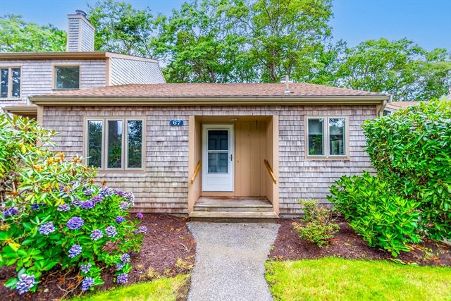 67 Woodland Trl #67, East Falmouth, MA 02536