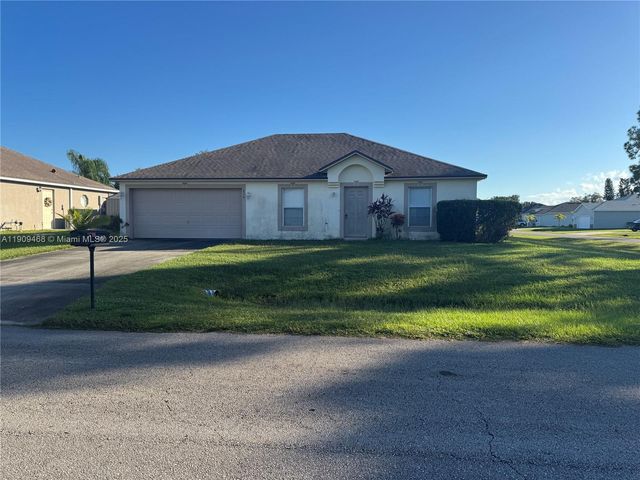 874 Arthur St SE, Palm Bay, FL 32909