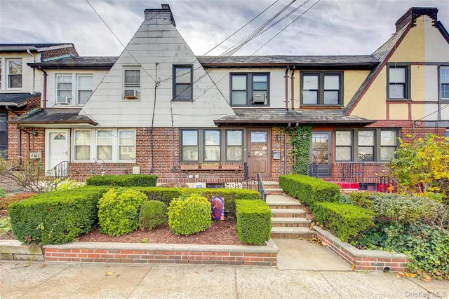 67-118 Dartmouth Street, Forest Hills, NY 11375