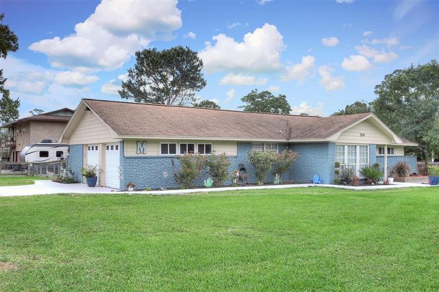 3519 Highway 146 S, Shoreacres, TX 77571