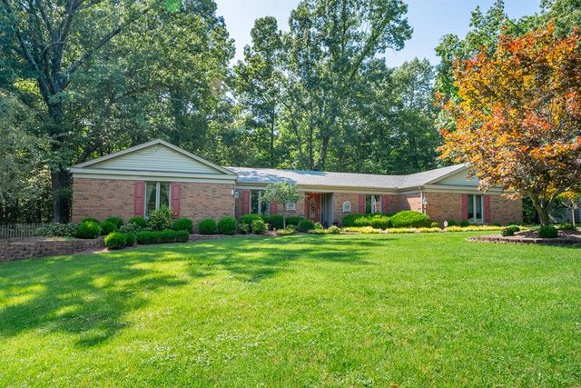 1955 Marty Dr, Madisonville, KY 42431