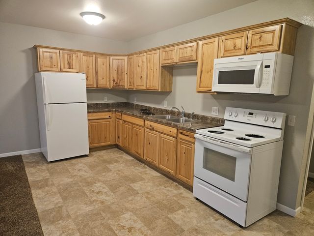 504 Division St #10, Withee, WI 54498