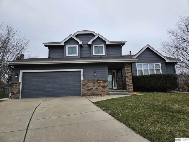 1408 N  153rd Cir, Omaha, NE 68154