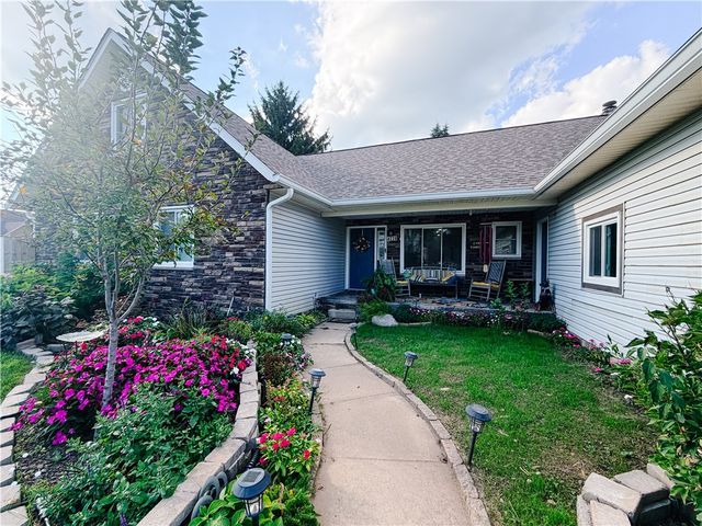 4226 Mayflower Dr, Lafayette, IN 47909