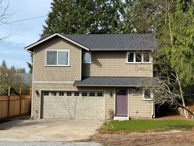 2006 NE 143rd St, Seattle, WA 98125