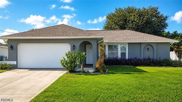 1138 SE 19th Ln, Cape Coral, FL 33990
