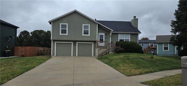 32619 W  173rd St, Gardner, KS 66030