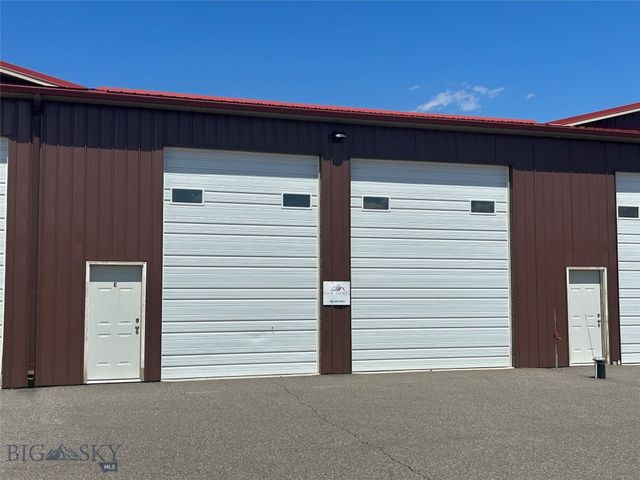 152 Countryside Ln #E, Belgrade, MT 59714