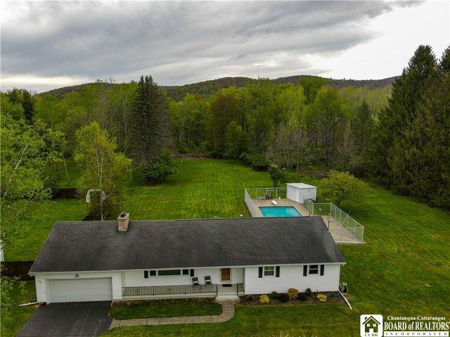 3402 Fortune Dr, Allegany, NY 14706