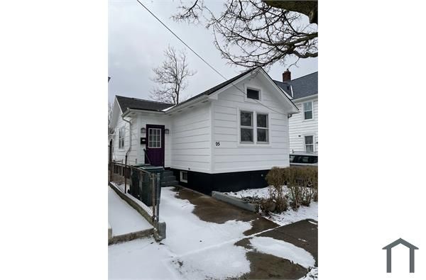 95 Campbell St, Rochester, NY 14611