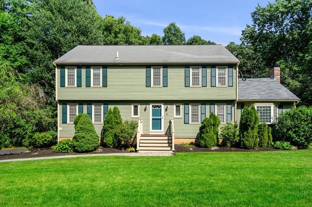 21 Windemere Dr, Acton, MA 01720