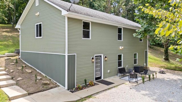 2421 Burton Pike, Georgetown, KY 40324