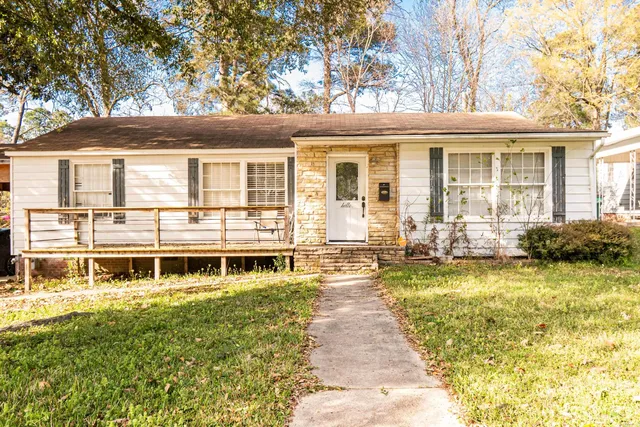 1212 W  Cedar St, El Dorado, AR 71730