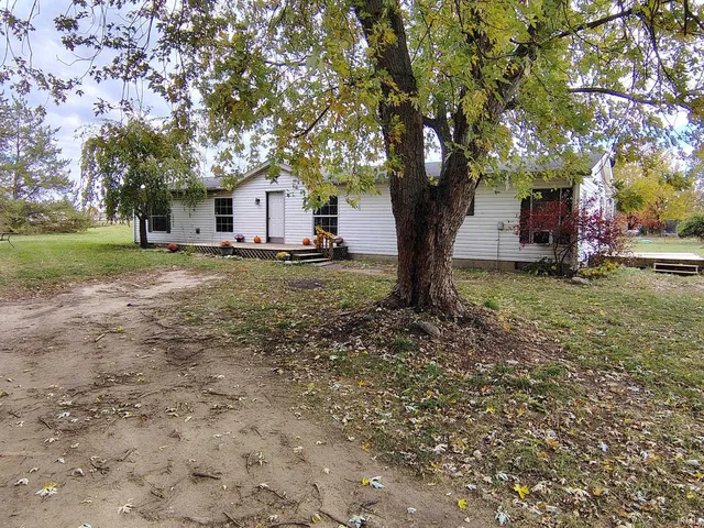 4842 N  450 W, Angola, IN 46703