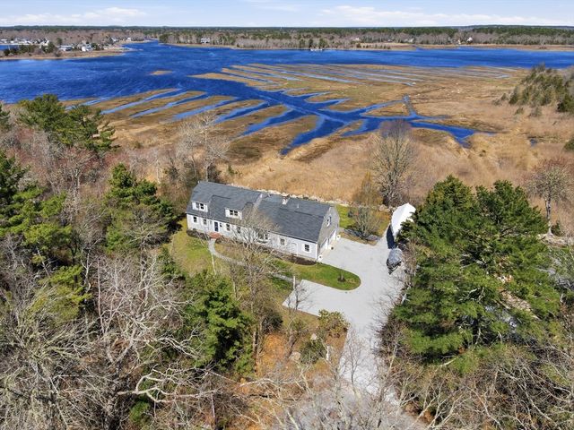 44 Stoney Run Ln, Marion, MA 02738