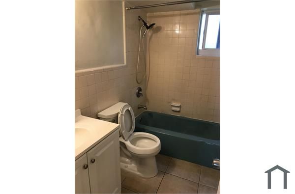 700 NW 10th Ter  #5, Fort Lauderdale, FL 33311